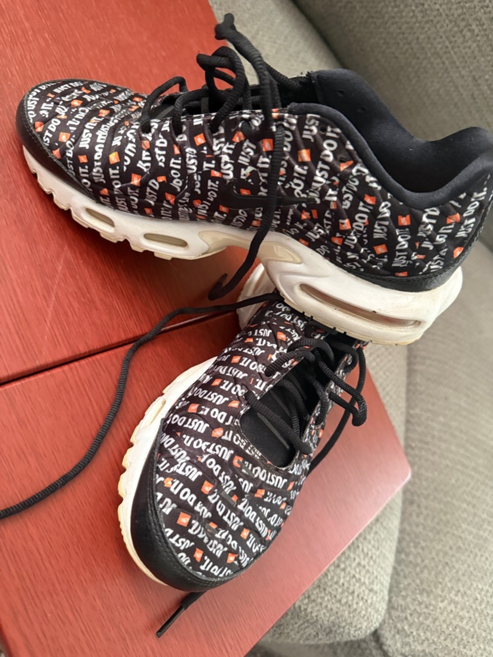 Nike Black, White and Orange 'Just Do It' Logo Running Shoes - Picture 4 of 5